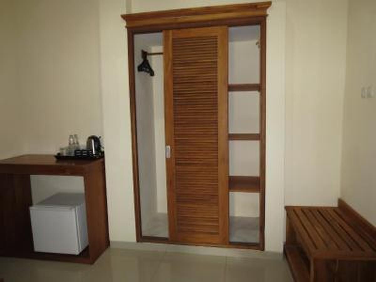 اسواستیکا بونگالوز