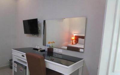 د تامان اِیو