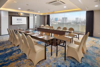 گولدن تولیپ پاسر بار