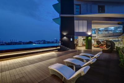 گولدن تولیپ پاسر بار