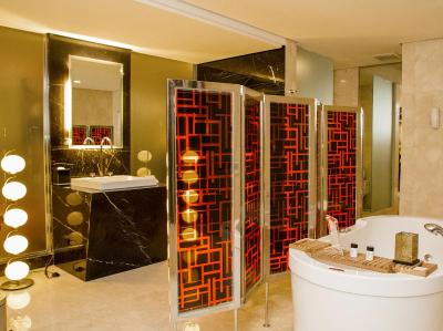 گراندکمانگ