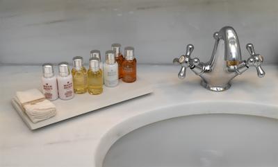 نوبل سوئیتس