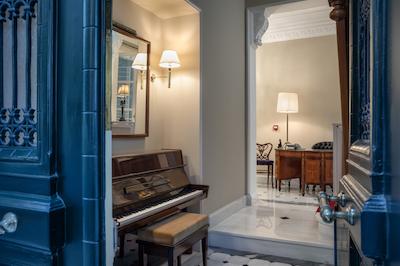 نوبل سوئیتس