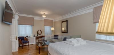 نوبل سوئیتس