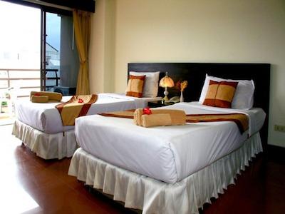 تاناویت هتل اند اسپا