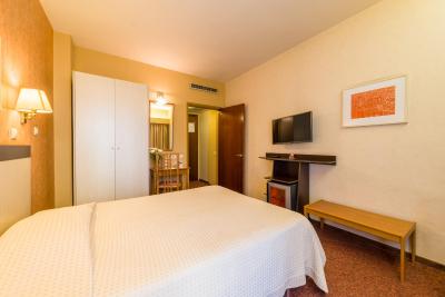 کویین اُلگا