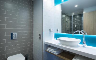 هالیدی این اکسپرس سنت پترزبورگ سادوایا