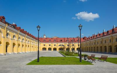 هالیدی این اکسپرس سنت پترزبورگ سادوایا