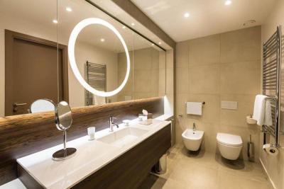 مرکور آلماتی سیتی سنتر