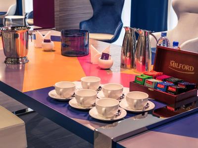 مرکور آلماتی سیتی سنتر