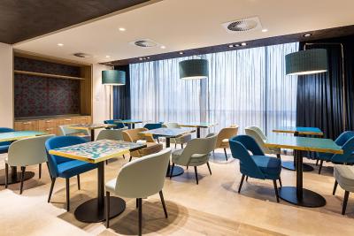 مرکور آلماتی سیتی سنتر