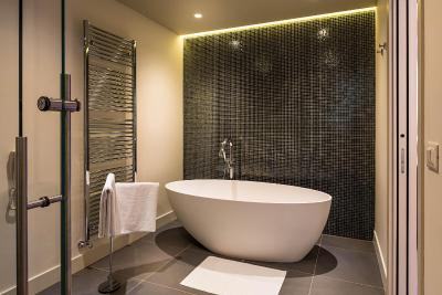 مرکور آلماتی سیتی سنتر