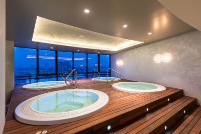 مرکور آلماتی سیتی سنتر