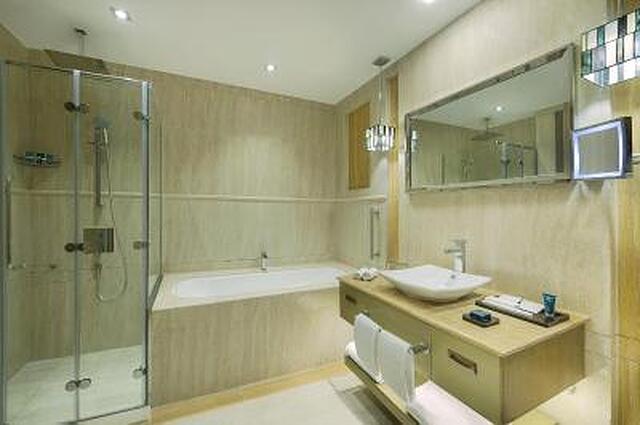 وایندهام دوحه وست بی