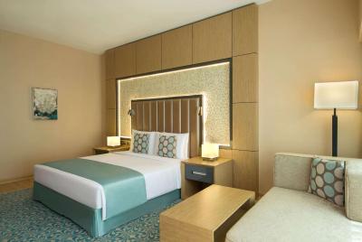 وایندهام دوحه وست بی