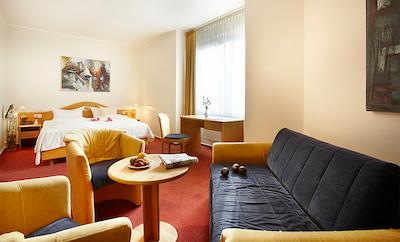 نردیک هتل دنیسهر هف