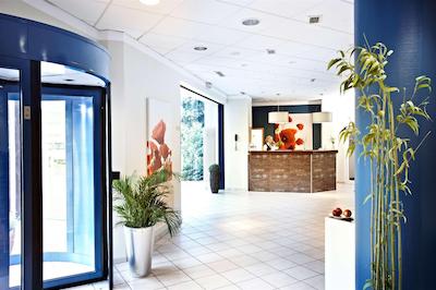 نردیک هتل دنیسهر هف