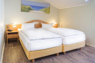 نردیک هتل دنیسهر هف