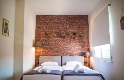 د آتن ادیشن لاکچری سوئیتس