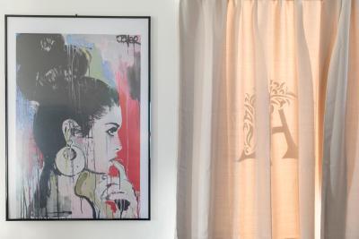 د آتن ادیشن لاکچری سوئیتس