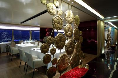 لت هتل اسئوول اکسکوتیو تور