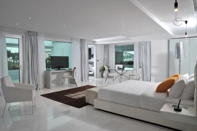 اتنیوم پالاس اند لاکچری سوئیتس