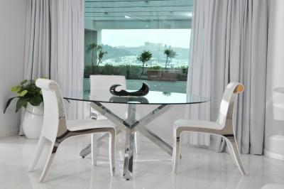 اتنیوم پالاس اند لاکچری سوئیتس