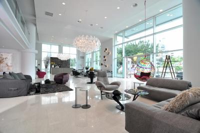 اتنیوم پالاس اند لاکچری سوئیتس