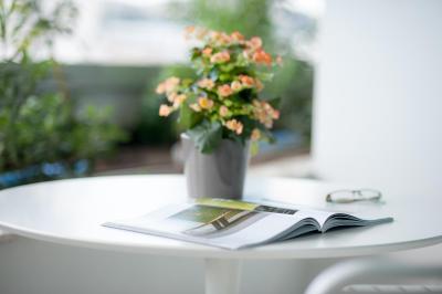 اتنیوم پالاس اند لاکچری سوئیتس