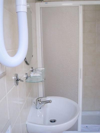 فاولتی تورز