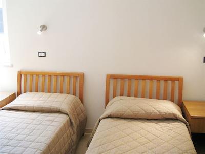 فاولتی تورز