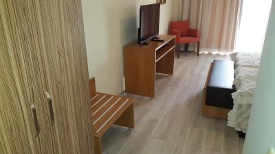 بگونویل هتل مارماریز