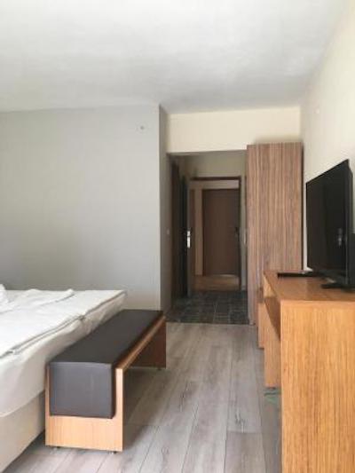 بگونویل هتل مارماریز