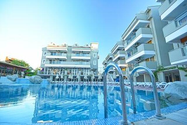 بگونویل هتل مارماریز