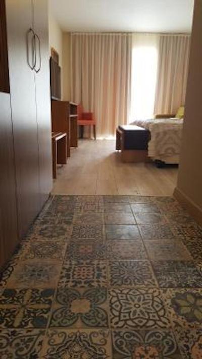 بگونویل هتل مارماریز