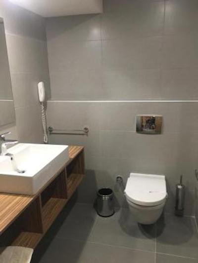 بگونویل هتل مارماریز