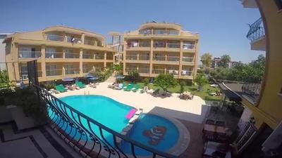 بگونویل اپارت هتل