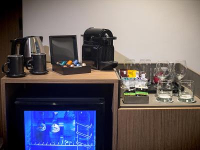 نیووتل بانکوک سوخومویت 4