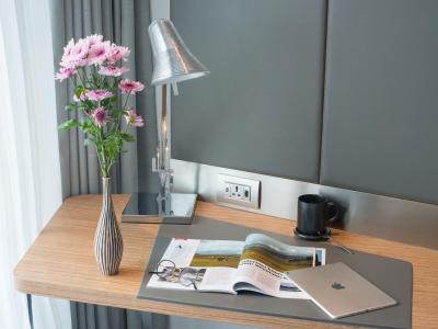 نیووتل بانکوک سوخومویت 4