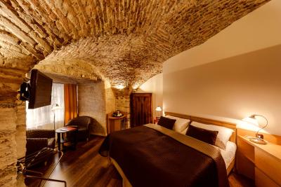 ارچیبالد ات د چارلز بریج