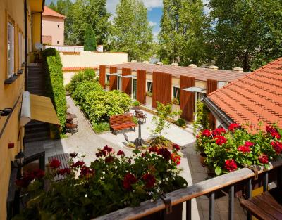 ارچیبالد ات د چارلز بریج