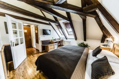 ارچیبالد ات د چارلز بریج