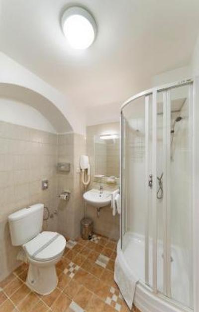 ارچیبالد ات د چارلز بریج