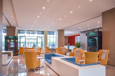 کیو-باکس هتل شانگهای سانجیاگانگ