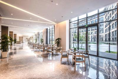 کیو-باکس هتل شانگهای سانجیاگانگ