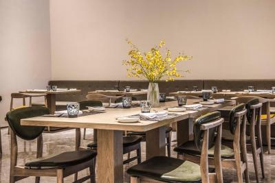 کیو-باکس هتل شانگهای سانجیاگانگ