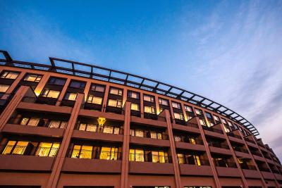 کیو-باکس هتل شانگهای سانجیاگانگ