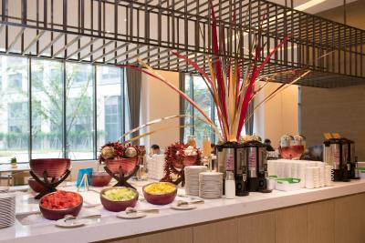 کیو-باکس هتل شانگهای سانجیاگانگ