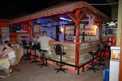 کلوب اکو اپارت