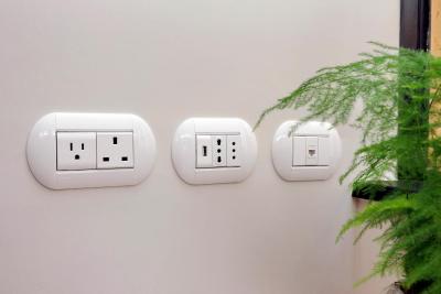 رلیز ویتریا کلنا